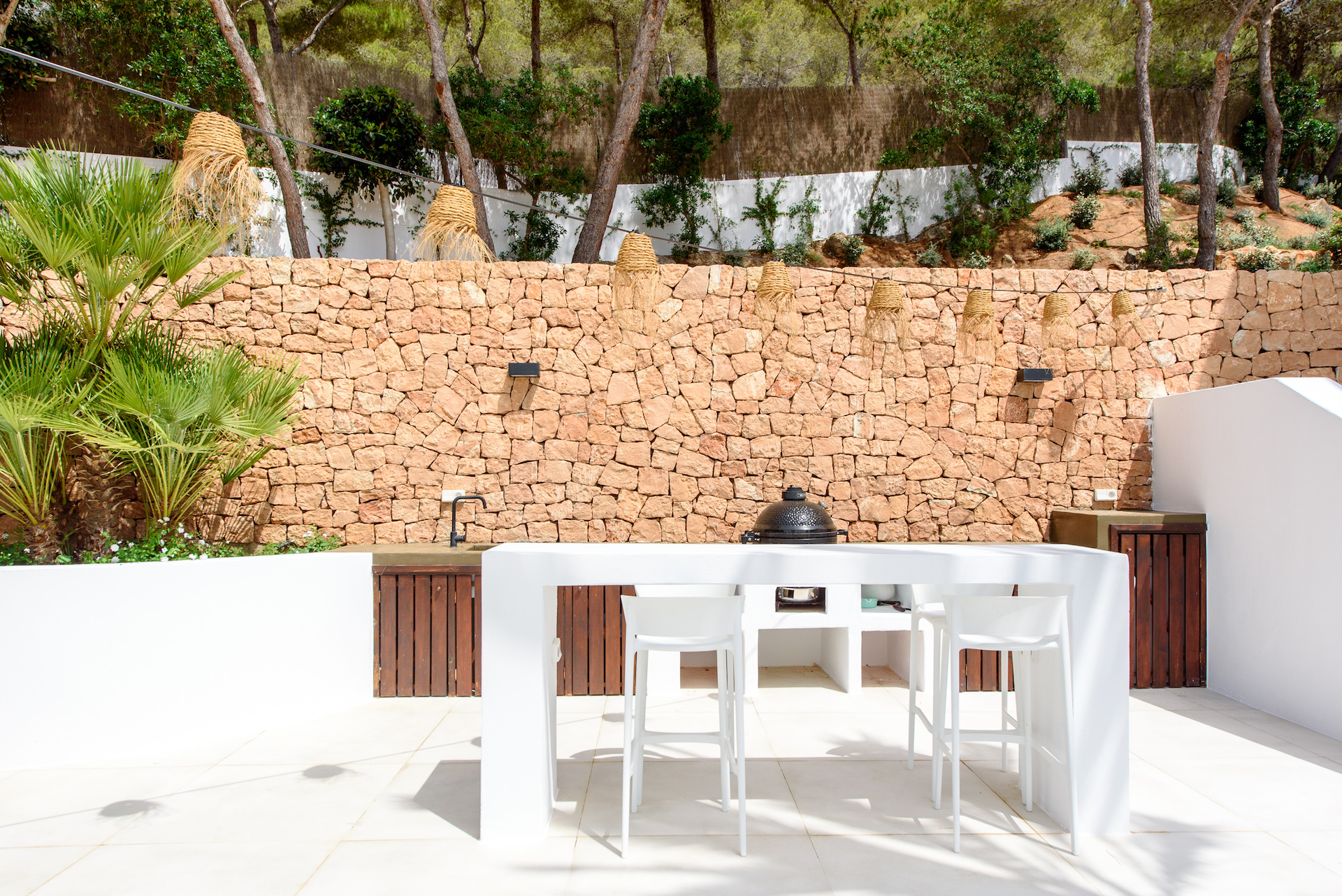 Resa estates huis kopen Ibiza es cubells villa outdoor.jpg